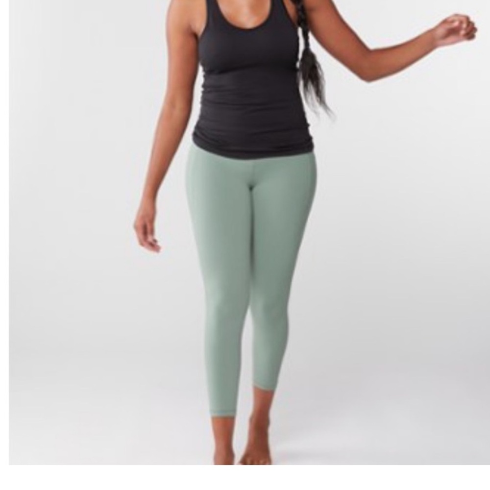 Athleta Women’s M Medium Salutation Stash Pocket II 7/8 Tights Leggings Large